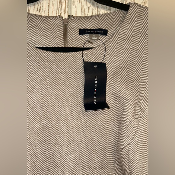 NWT Tommy Hilfiger women’s 14 Light Gray Sleeveless Midi Dress with Brown Belt - Picture 2 of 5